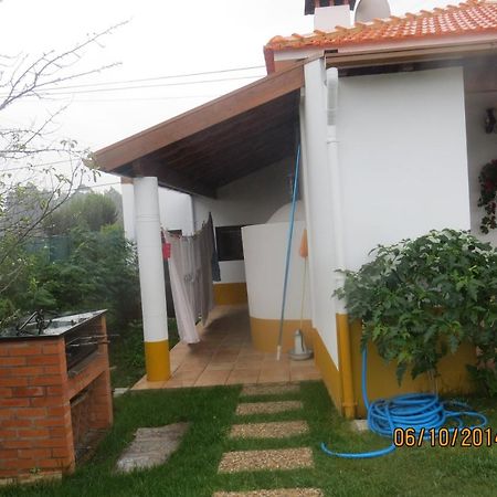 Casa da Avó, campo praia a 2 kms do mar Espinho  Exterior foto